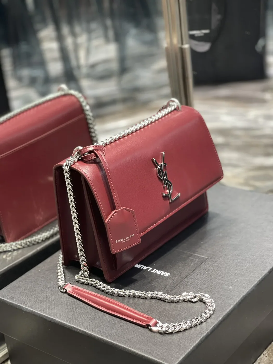 Saint Laurent Sunset Medium Chain Bag Red / Saint Laurent Sunset Medium Chain Bag Red /