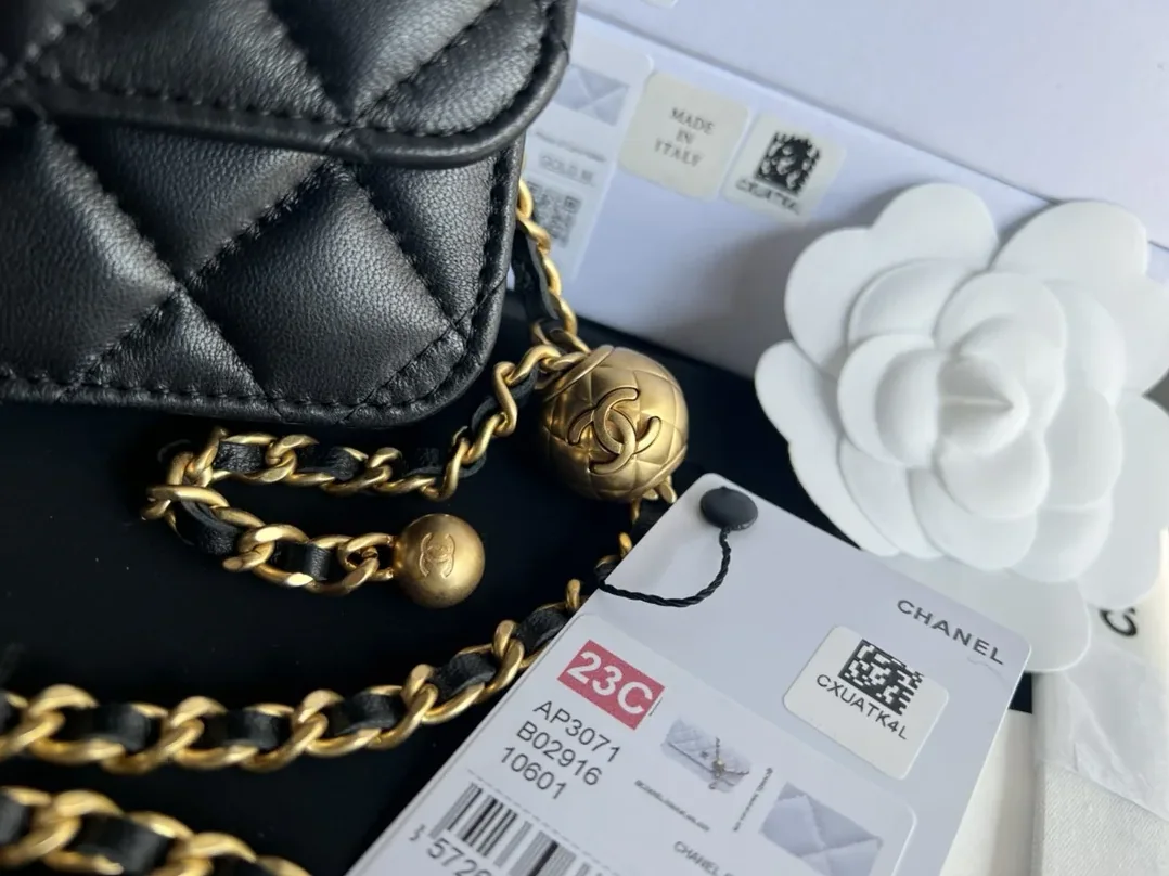 Chanel CC Wallet On Chain Bag Black /