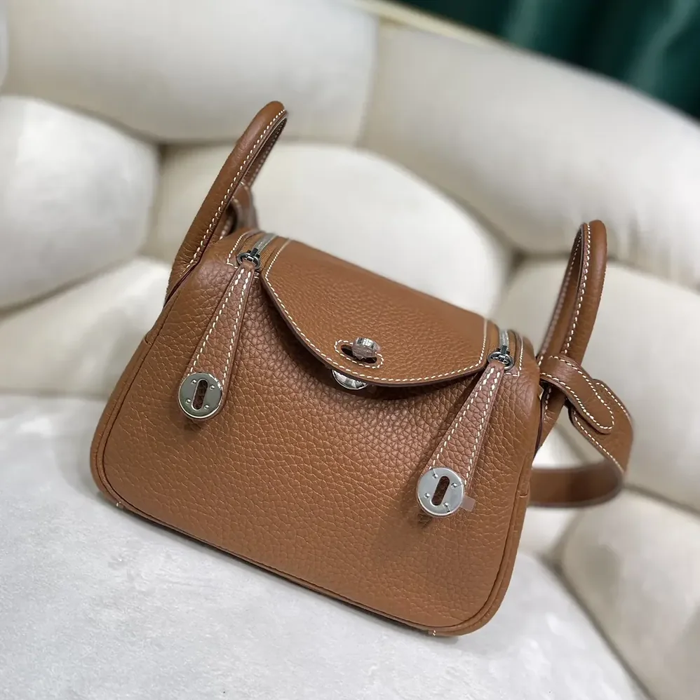 Hermes Lindy Mini 19 in Clemence Leather for Women in Brown/Silver