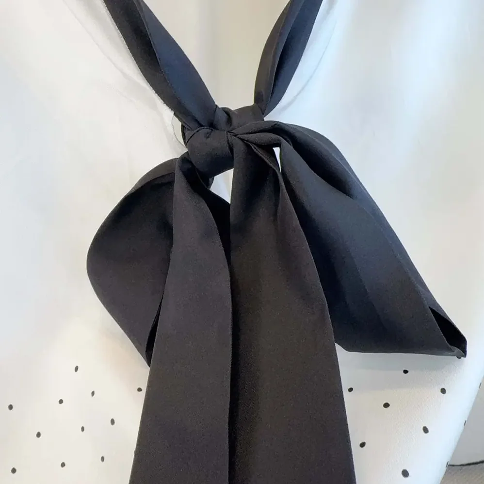 Dior Short-Sleeved Blouse with Rear Tie White Silk Twill with Black PolkaDior Motif for Women Dior Short-Sleeved Blouse with Rear Tie White Silk Twill with Black PolkaDior Motif for Women