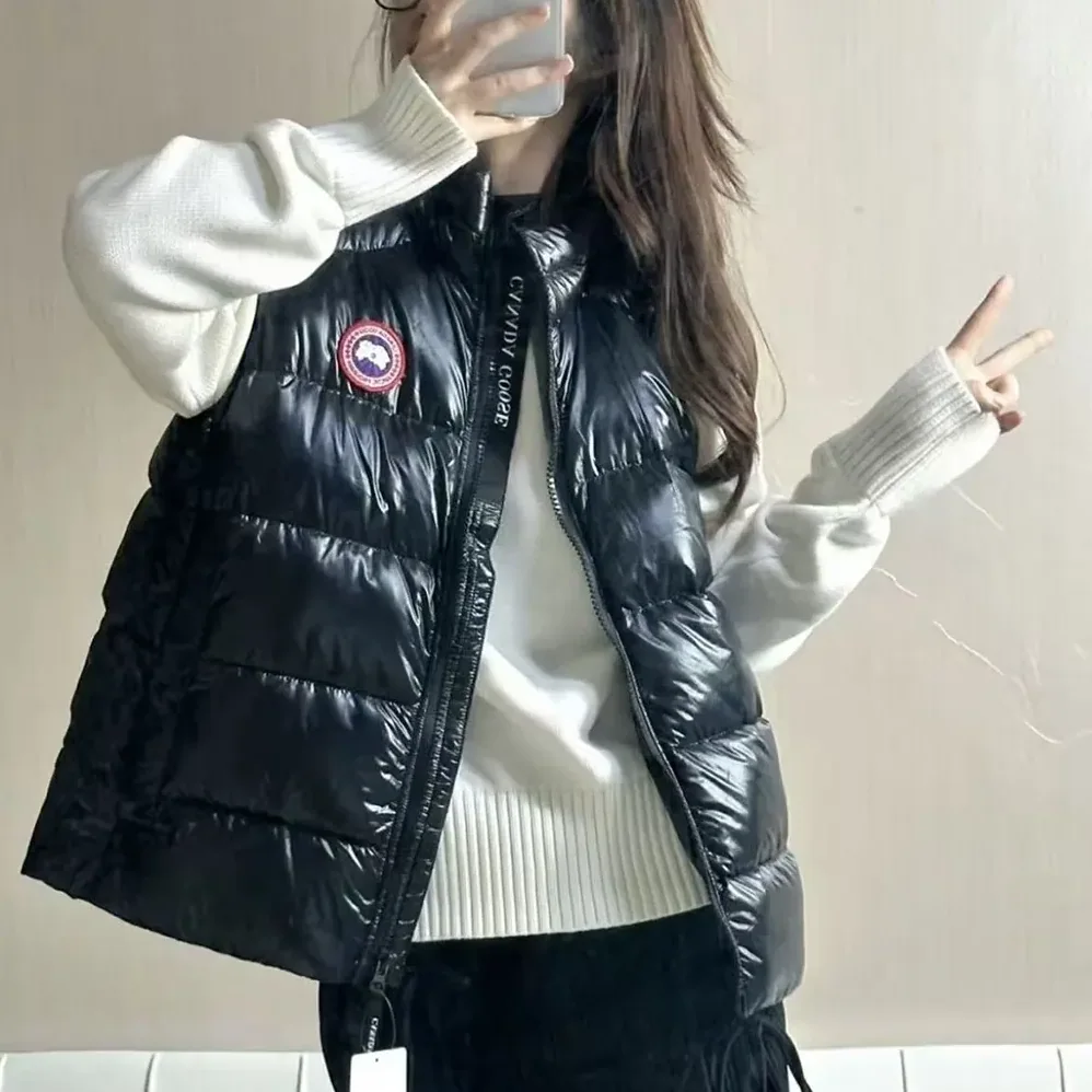 Canada Goose Crofton Vest with Recycled Feather-Light-Ripstop for Women in Black Canada Goose Crofton Vest with Recycled Feather-Light-Ripstop for Women in Black