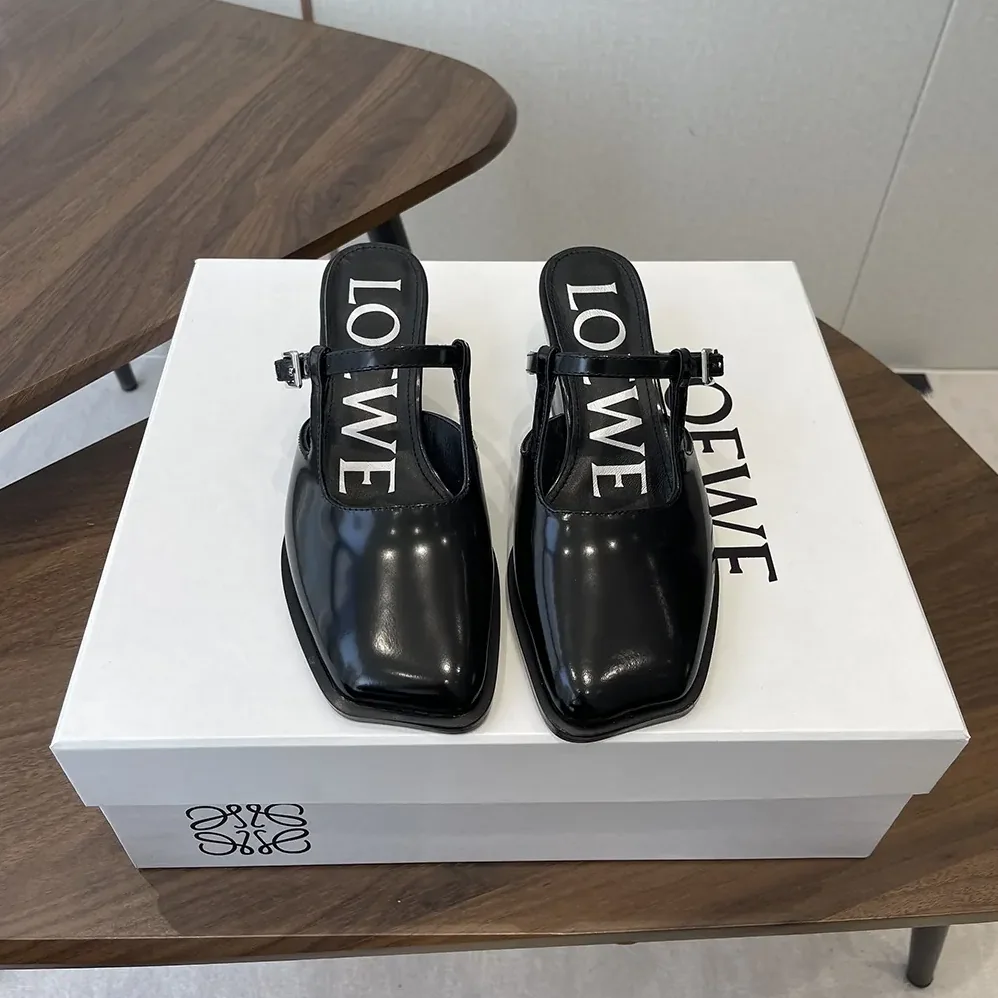 Loewe Onda Mule In Brushed Calfskin for Women in Black