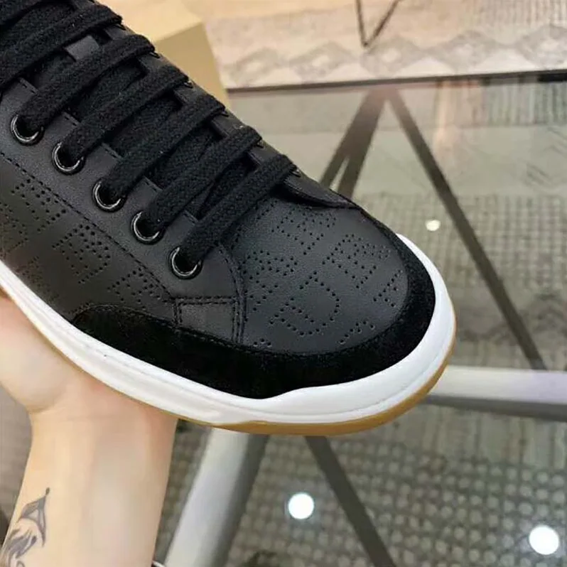 Burberry Shoes Logo Print Leather Sneakers for Men in Black Burberry Shoes Logo Print Leather Sneakers for Men in Black