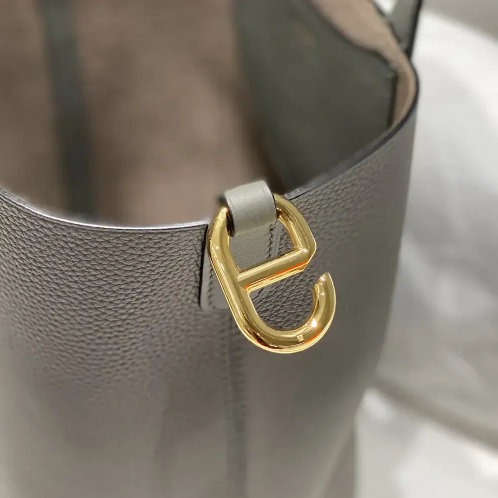 Hermes In the Loop 18 Handbag Clemence Leather for Women in Gray/Gold Hermes In the Loop 18 Handbag Clemence Leather for Women in Gray/Gold