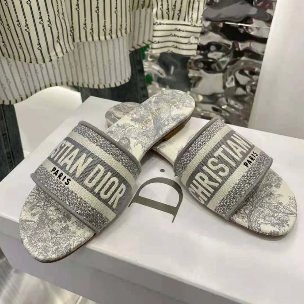 Dior Dway Slide Gray and Ecru Toile de Jouy Embroidered Cotton for Women Dior Dway Slide Gray and Ecru Toile de Jouy Embroidered Cotton for Women