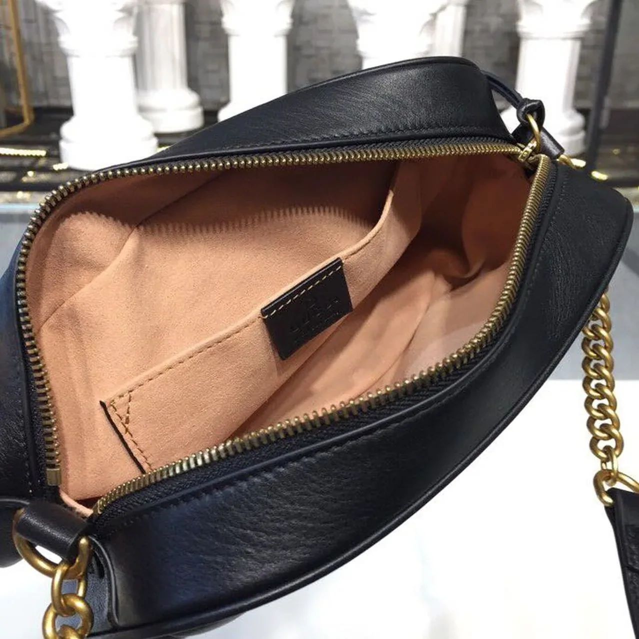 Gucci GG Marmont Small Matelassé Shoulder Bag Black Matelassé Chevron /