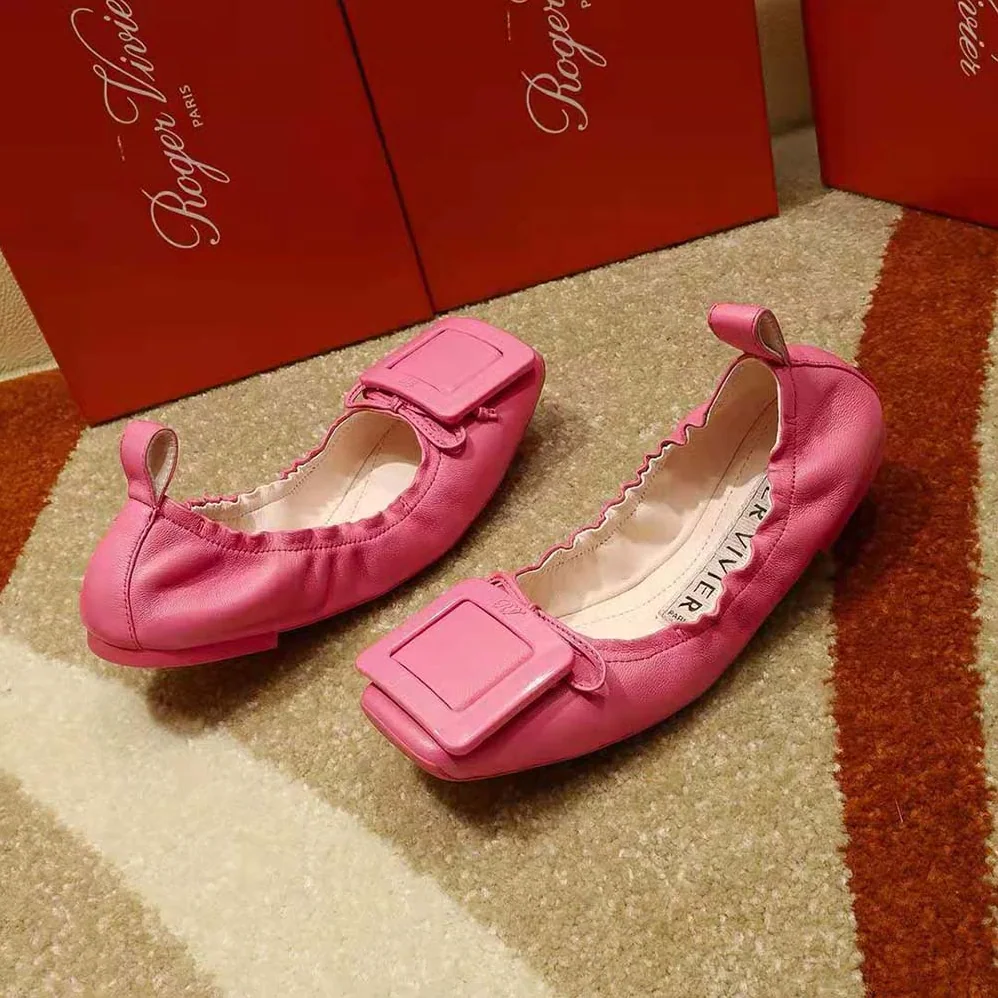 Roger Vivier Viv' Pockette Lacquered Buckle Ballerinas in Nappa for Women in Pink Roger Vivier Viv' Pockette Lacquered Buckle Ballerinas in Nappa for Women in Pink