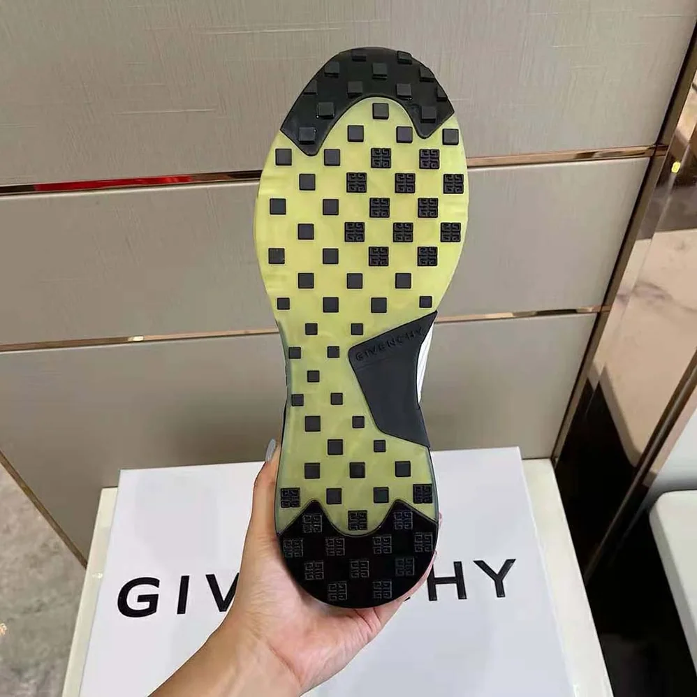 Givenchy Giv 1 Sneakers in Leather and Mesh for Unisex in White Givenchy Giv 1 Sneakers in Leather and Mesh for Unisex in White