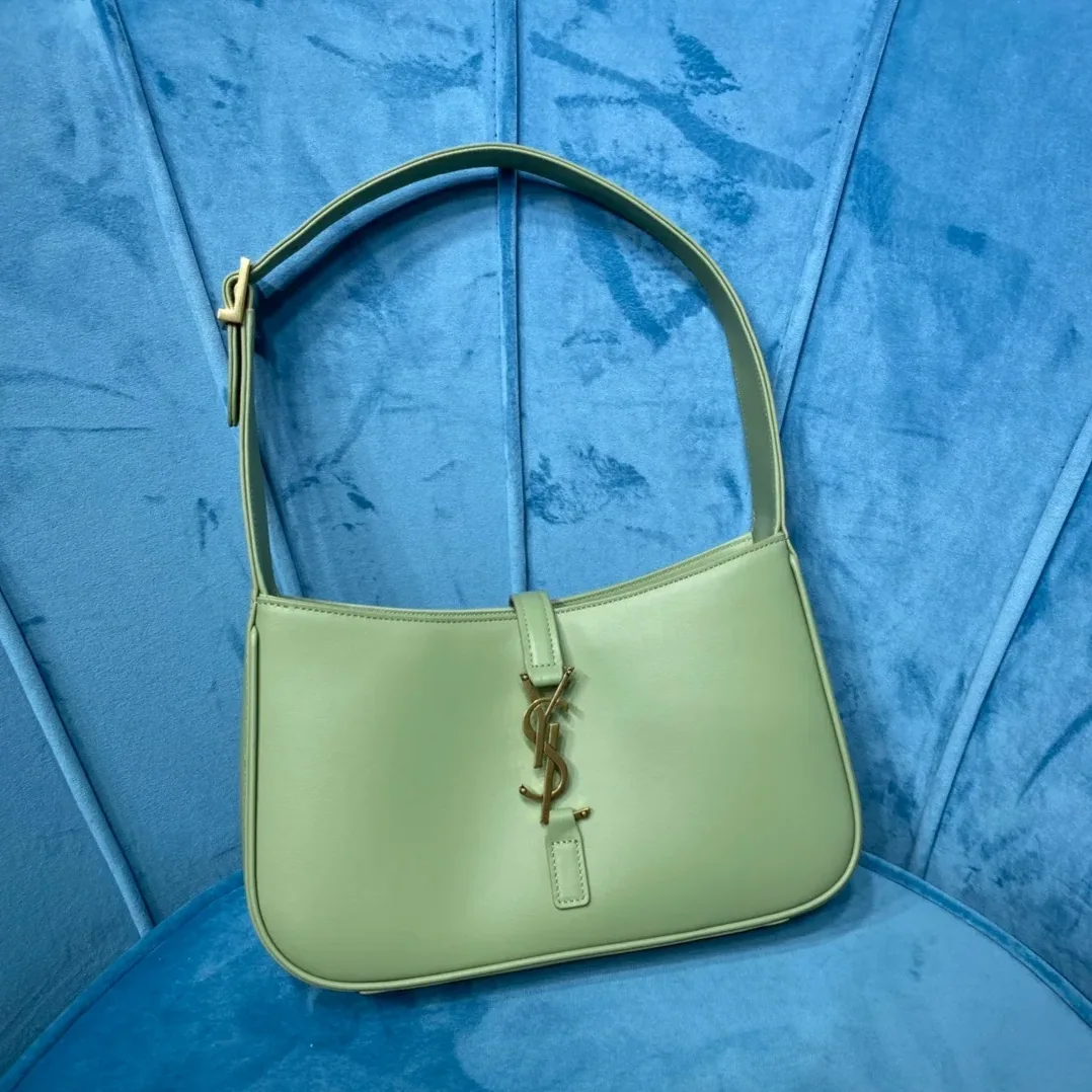 Saint Laurent Le 5 À 7 Hobo Bag In Smooth Light Green in YSL