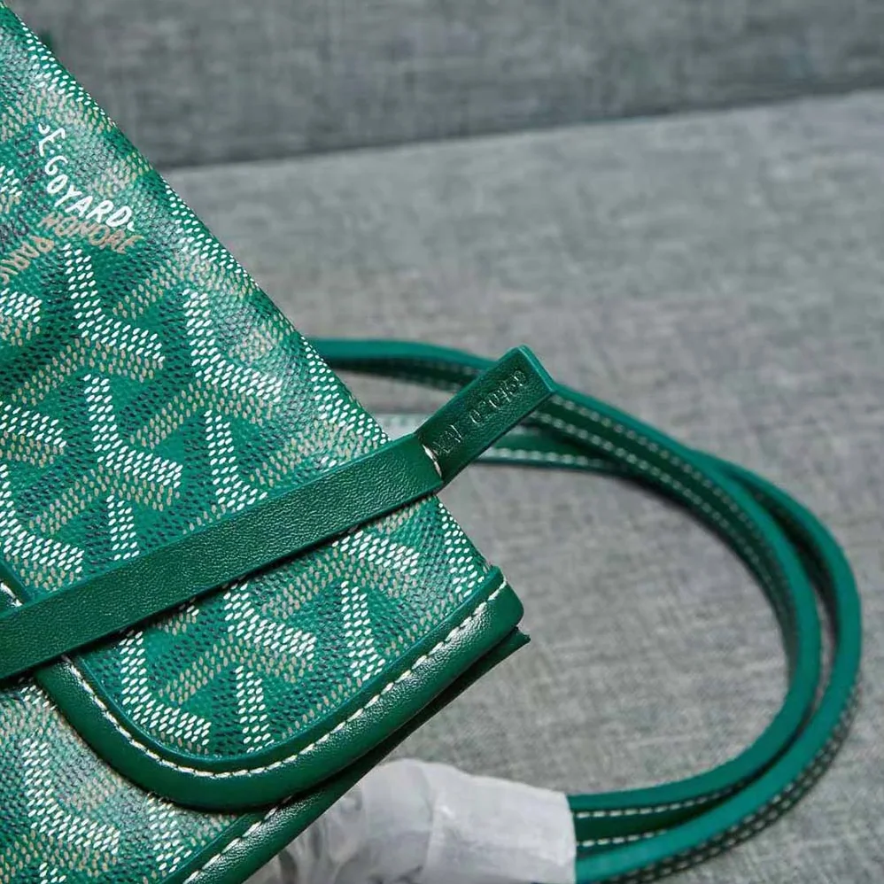 Goyard Sac Artois MM in Goyardine Canvas & Chevroches Calfskin for Women in Green Goyard Sac Artois MM in Goyardine Canvas & Chevroches Calfskin for Women in Green