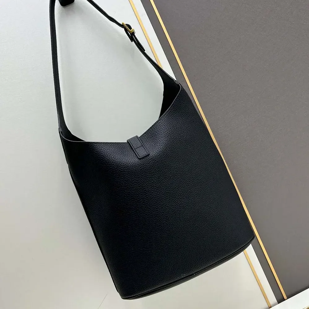 Saint Laurent YSL Le 5 à 7 Hobo in Grained Leather for Women in Black