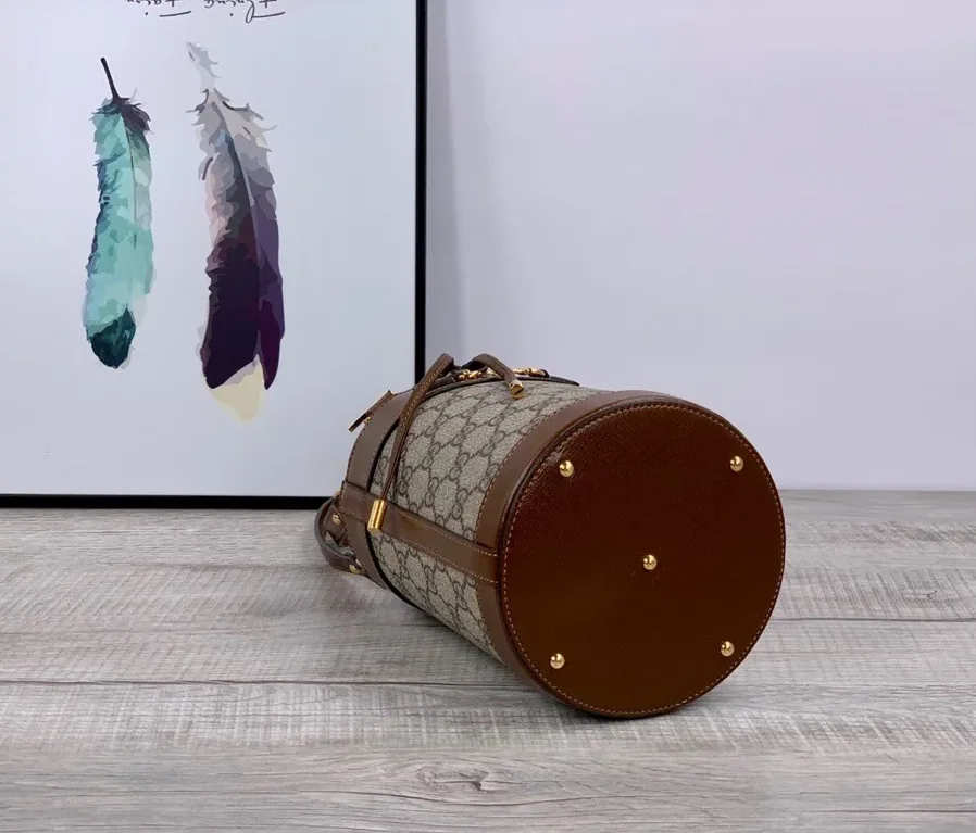 Gucci Horsebit 1955 Small Bucket Bag In GG Supreme Canvas Brown / Gucci Horsebit 1955 Small Bucket Bag In GG Supreme Canvas Brown /