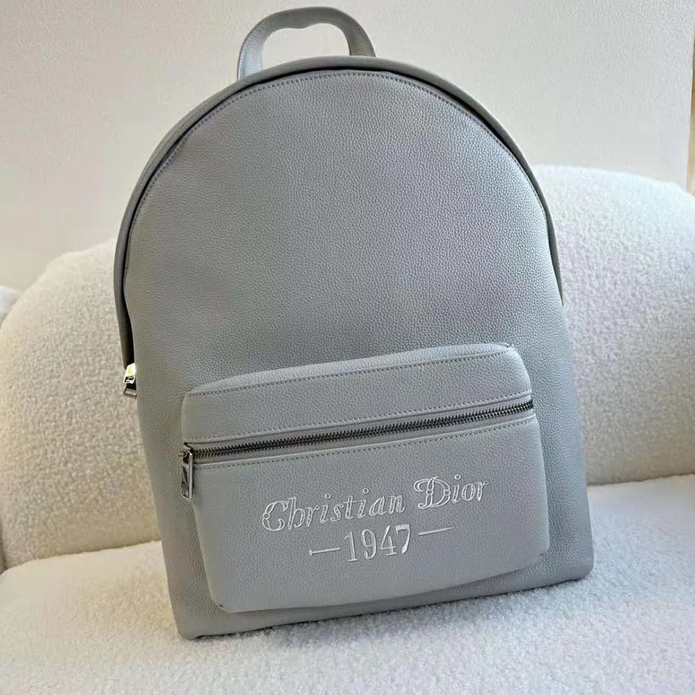 Dior Rider Backpack Dior Gray Grained Calfskin with ‘Christian Dior 1947' Signature for Men Dior Rider Backpack Dior Gray Grained Calfskin with ‘Christian Dior 1947' Signature for Men