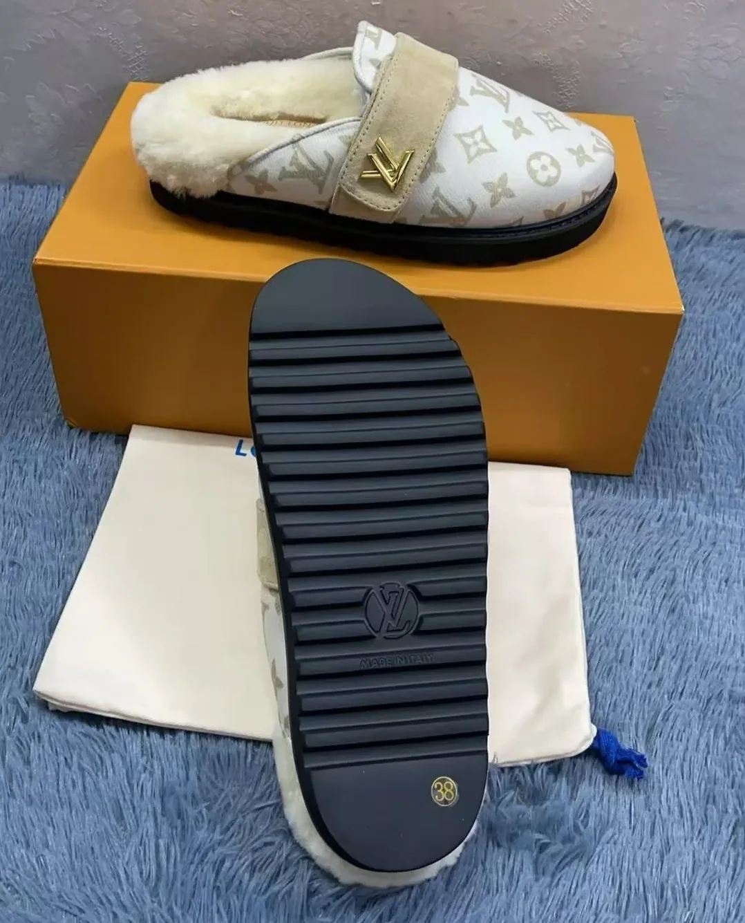 Louis Vuitton LV Cosy Flat Comfort Clog White 1ADD6V