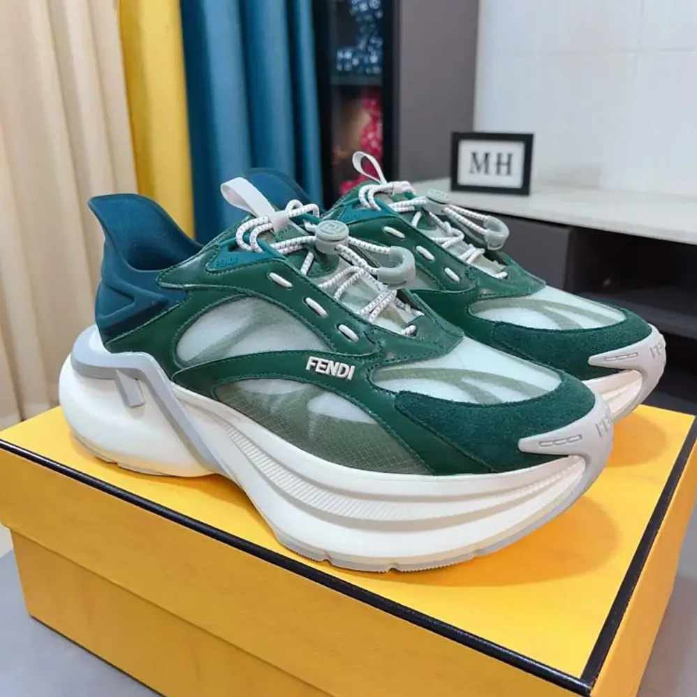 Fendi F-Light Sneakers Green Mesh and Leather Running Shoes for Unisex Fendi F-Light Sneakers Green Mesh and Leather Running Shoes for Unisex