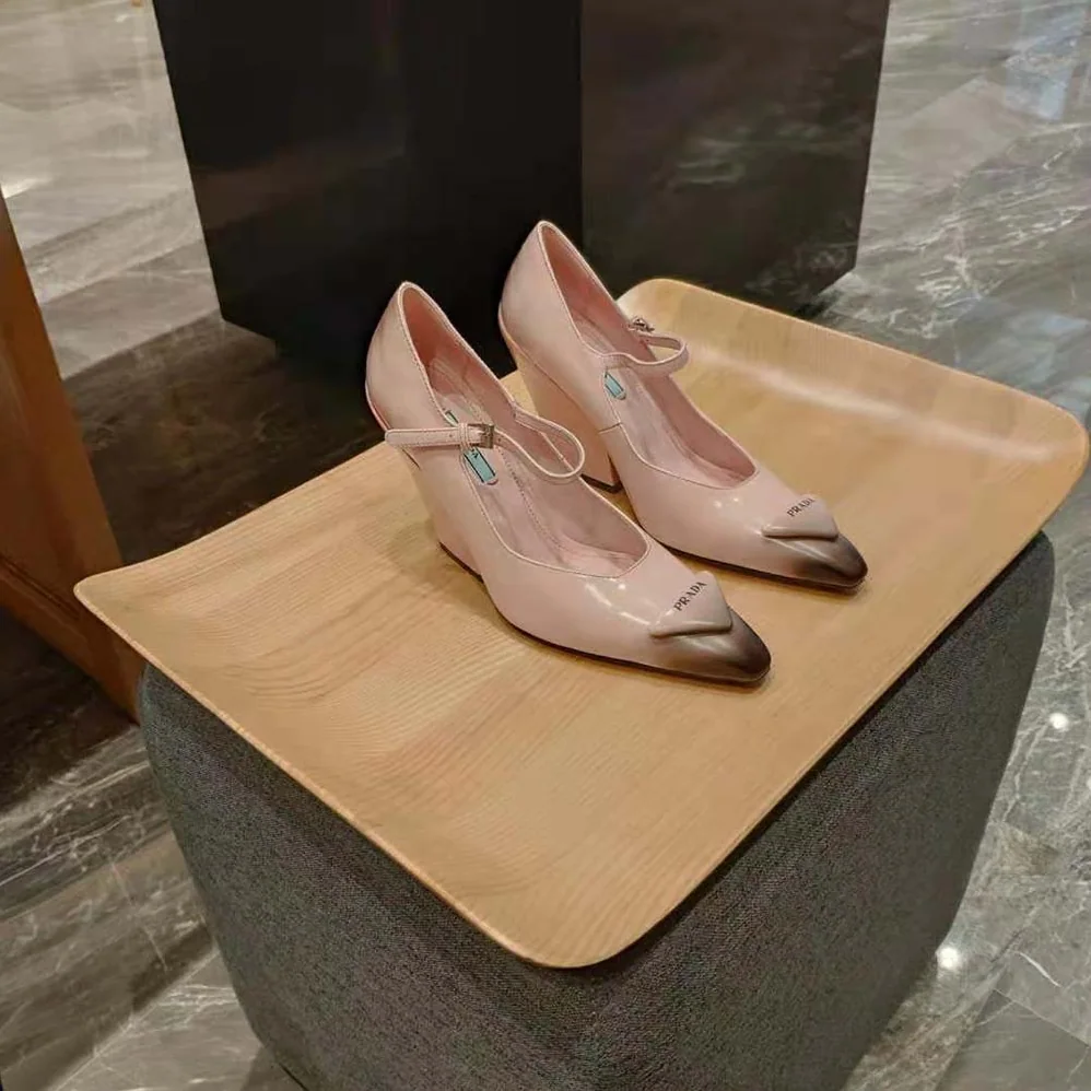 Prada Brushed Leather Pumps in 95 mm Leather-Covered Heel for Women in Pink