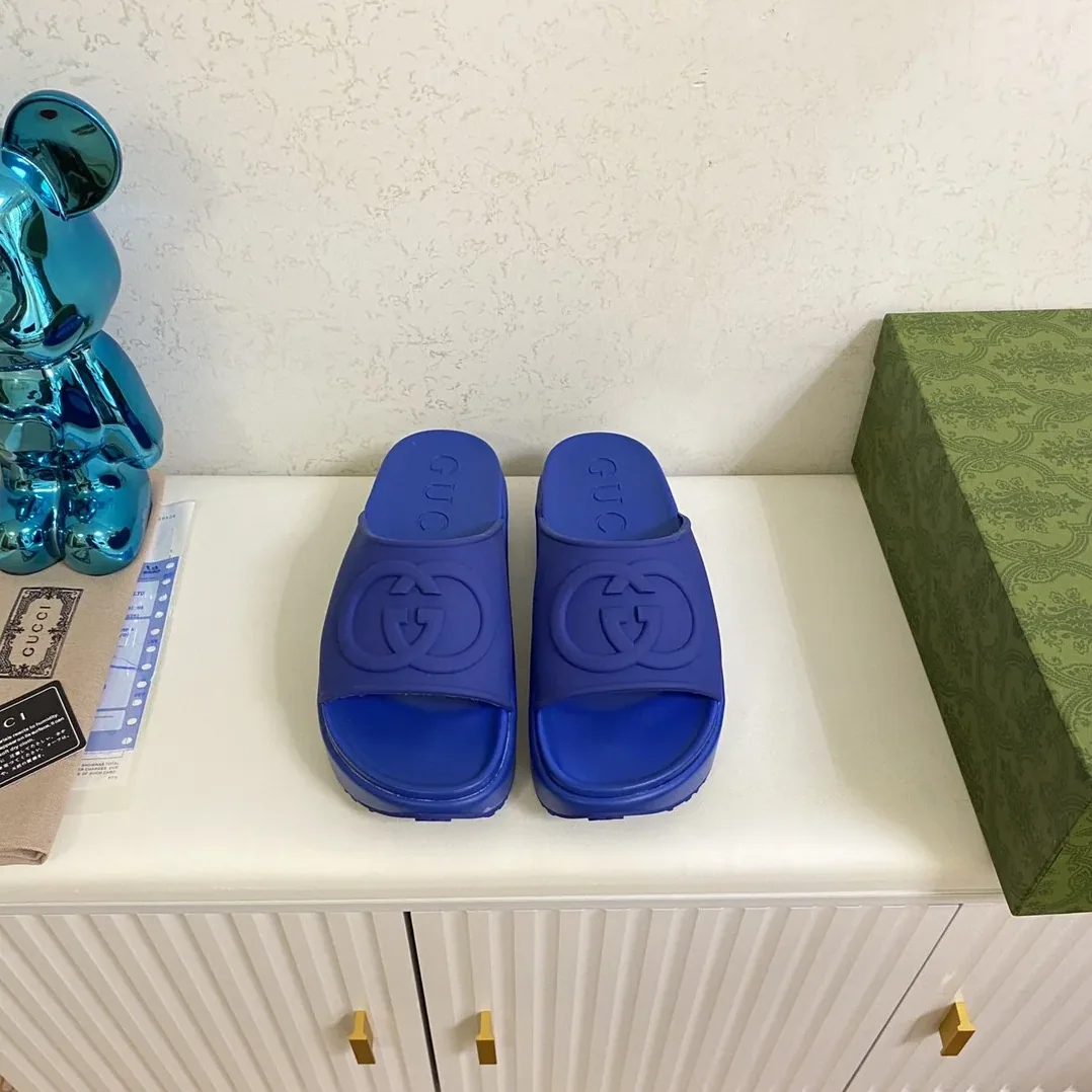 Gucci Interlocking G Slide Sandal Blue Gucci Interlocking G Slide Sandal Blue