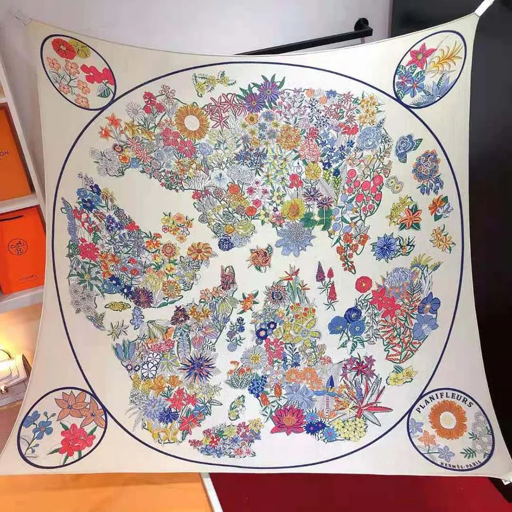Hermes Planifleurs Scarf 90 for Women in White Hermes Planifleurs Scarf 90 for Women in White
