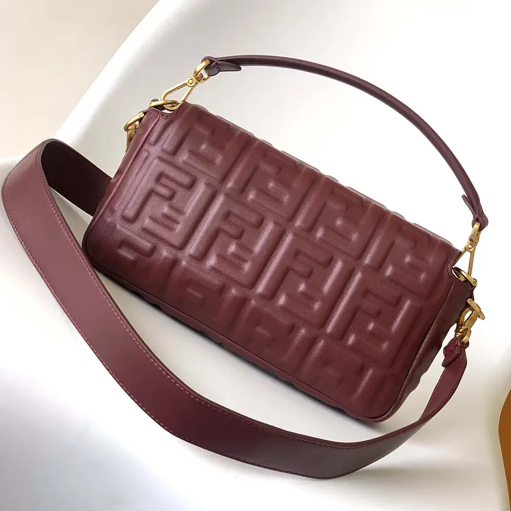 Fendi Medium Baguette Maroon Leather Bag for Women