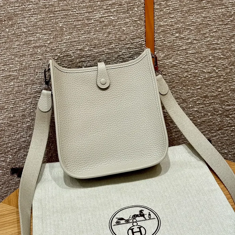 Hermes Evelyne 16 Amazone in Clemence Leather for Women in Beige/Silver