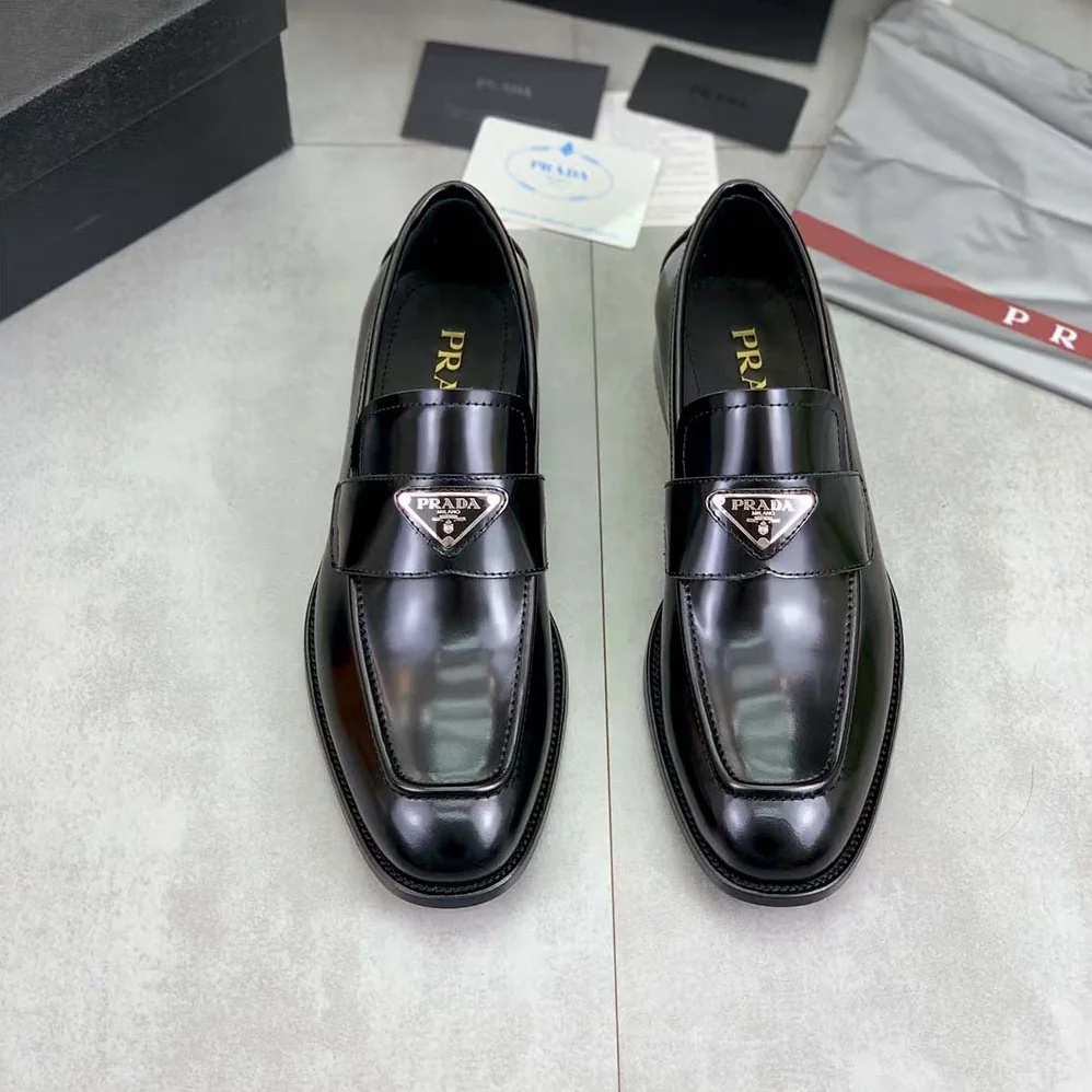 Prada Patent Leather Loafers in 25 mm Heel Height for Men in Black Prada Patent Leather Loafers in 25 mm Heel Height for Men in Black