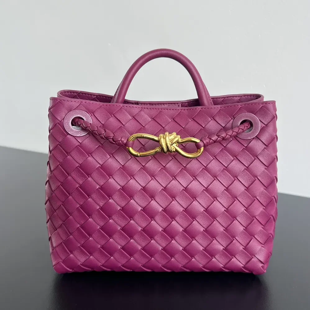 Bottega Veneta Small Andiamo Intrecciato Leather Top Handle Bag for Women in Rose Bottega Veneta Small Andiamo Intrecciato Leather Top Handle Bag for Women in Rose