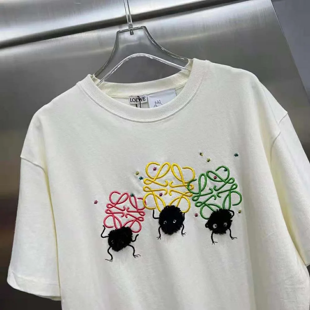 Loewe Susuwatari Anagram T-Shirt in Cotton for Men in Beige Loewe Susuwatari Anagram T-Shirt in Cotton for Men in Beige