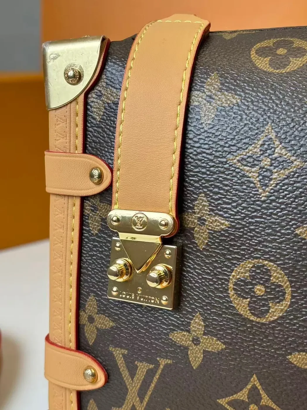 Louis Vuitton Side Trunk MM Shoulder Bag Brown Monogram Canvas Gold Hardware
