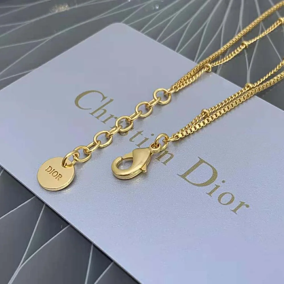 Dior 30 Montaigne Bracelet Gold for Women in Finish Metal Dior 30 Montaigne Bracelet Gold for Women in Finish Metal