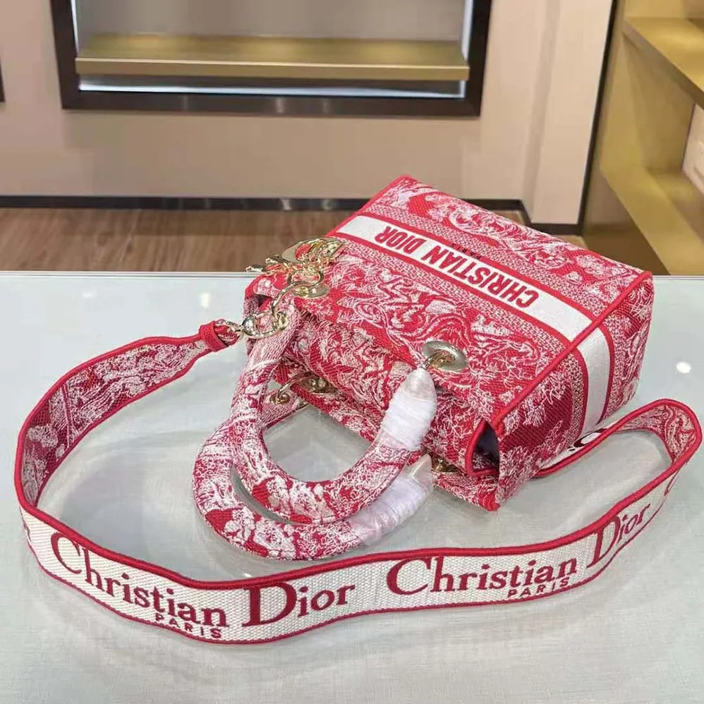 Dior Medium Lady D-Lite Bag Raspberry Toile de Jouy Reverse Embroidery for Women Dior Medium Lady D-Lite Bag Raspberry Toile de Jouy Reverse Embroidery for Women