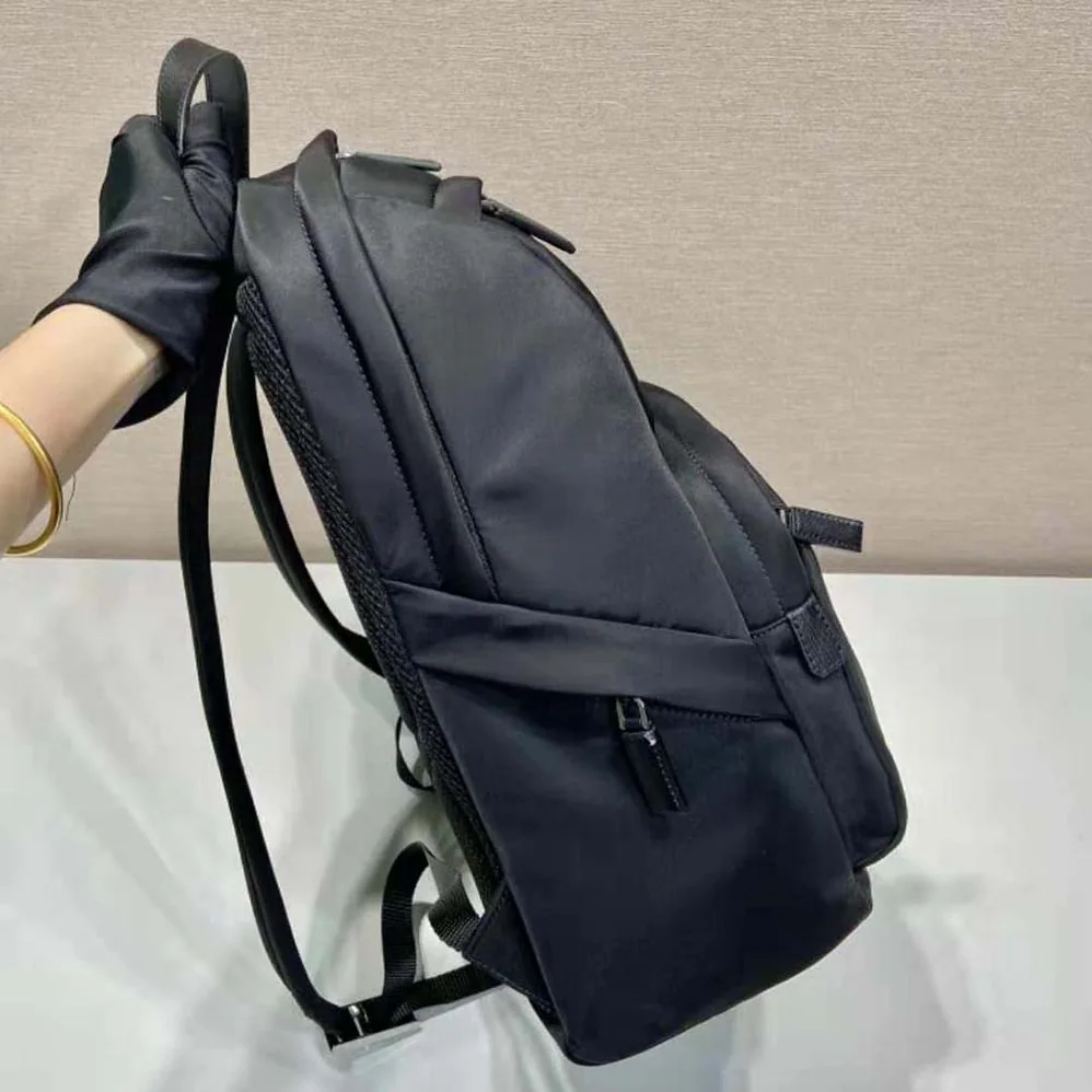 Prada Re-Nylon and Saffiano Leather Backpack for Men in Black Prada Re-Nylon and Saffiano Leather Backpack for Men in Black