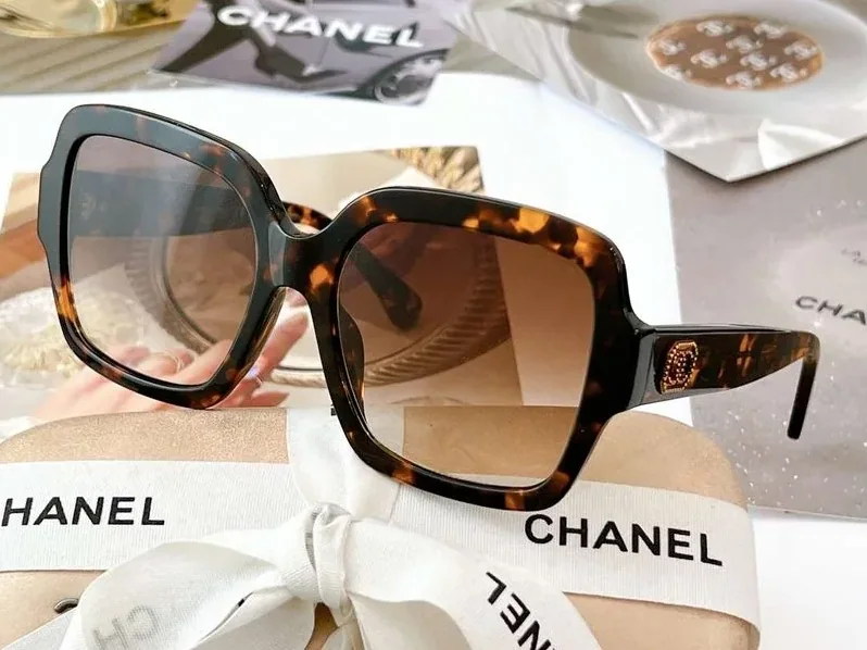 Chanel Oversized Sunglasses Brown Chanel Oversized Sunglasses Brown
