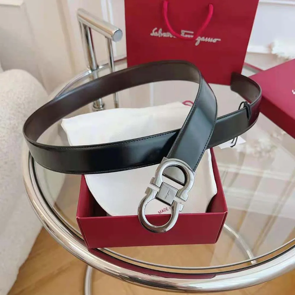 Salvatore Ferragamo Reversible and Adjustable Gancini Belt for Men in Black