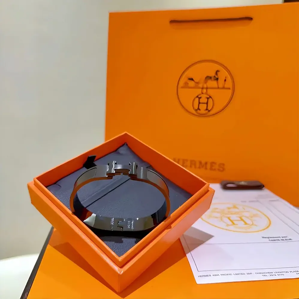 Hermes Clic HH So Black Bracelet for Unisex Hermes Clic HH So Black Bracelet for Unisex
