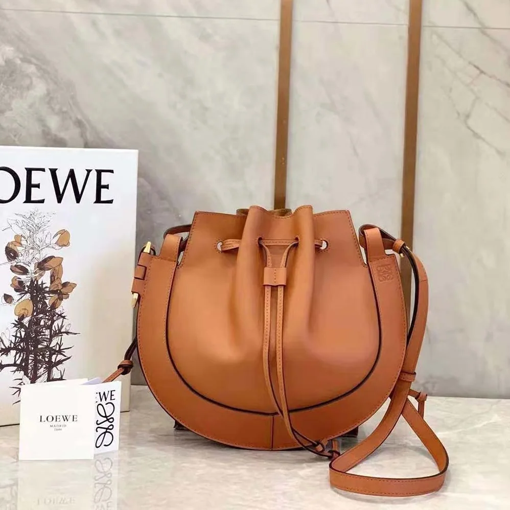 Loewe Horseshoe Bag in Nappa Calfskin for Women in Brown