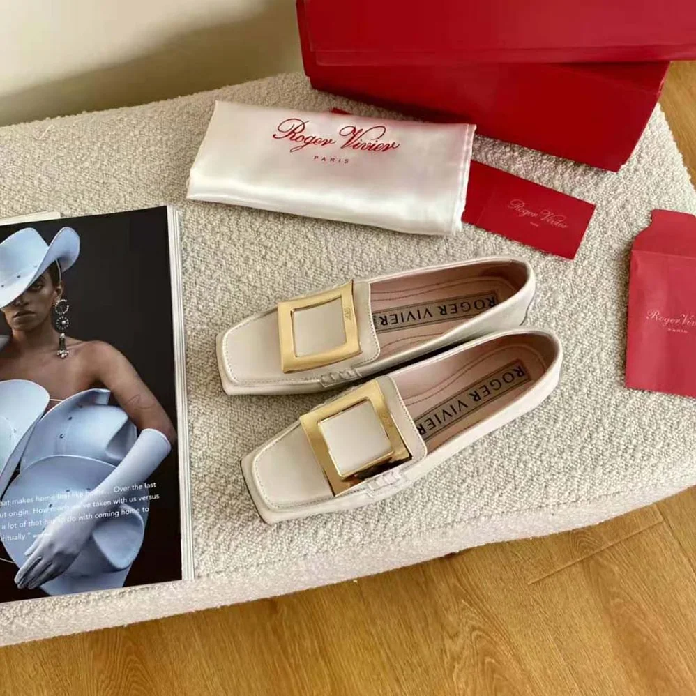 Roger Vivier Viv' Driver Metal Buckle Loafers in Leather for Women in White Roger Vivier Viv' Driver Metal Buckle Loafers in Leather for Women in White