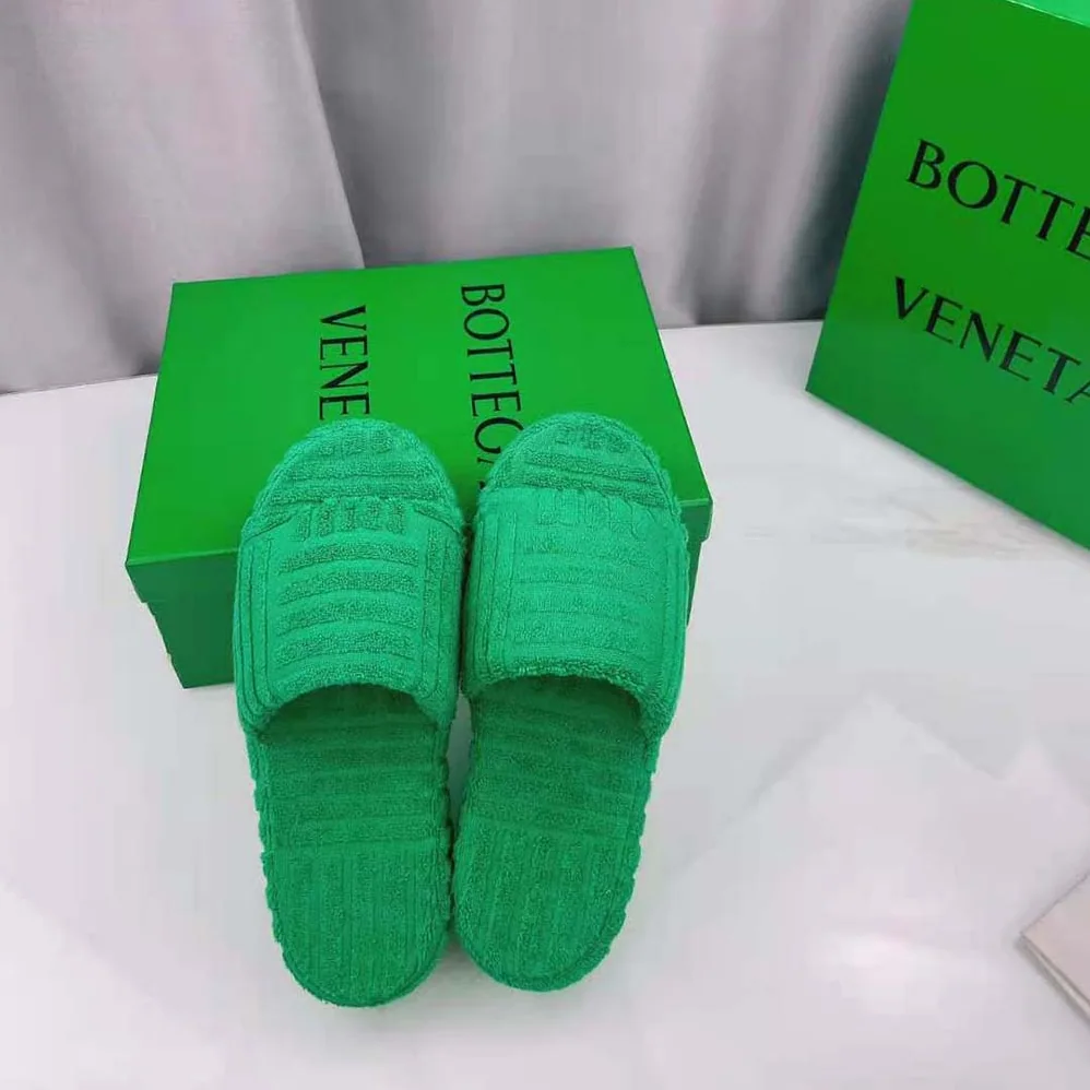 Bottega Veneta Resort Sponge in 35mm Heel Height for Women in Green