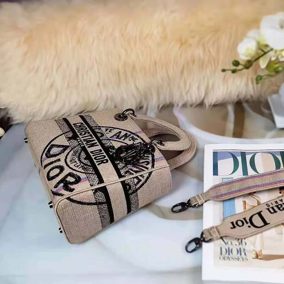 Dior Medium Lady D-Lite Bag Beige Jute Canvas Embroidered with Dior Union Motif for Women Dior Medium Lady D-Lite Bag Beige Jute Canvas Embroidered with Dior Union Motif for Women