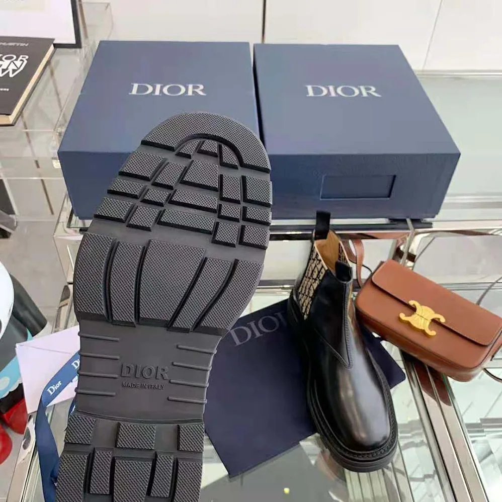 Dior Explorer II Chelsea Boot Black Polished Calfskin for Men Dior Explorer II Chelsea Boot Black Polished Calfskin for Men