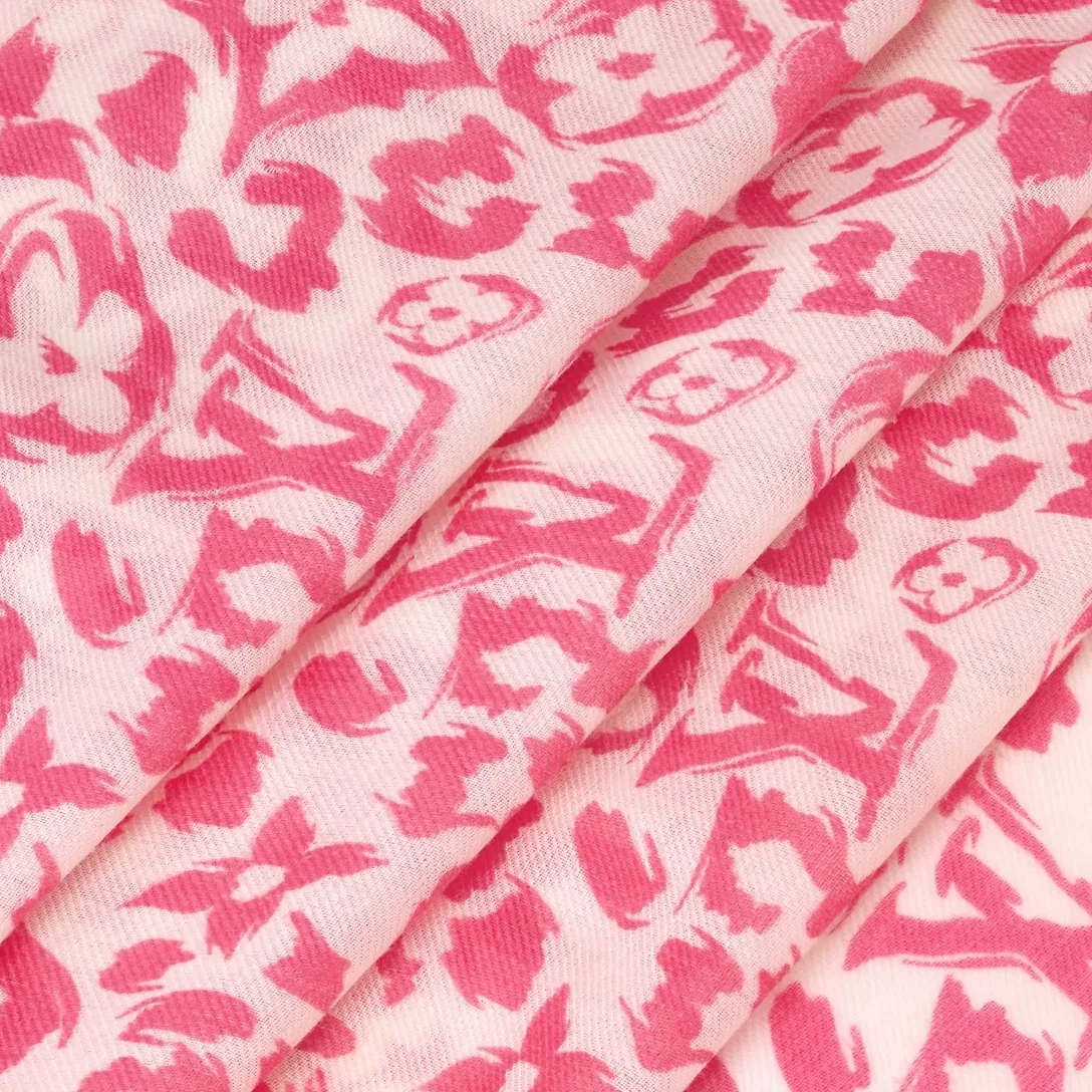 Louis Vuitton LV Safari Stole in Fuchsia