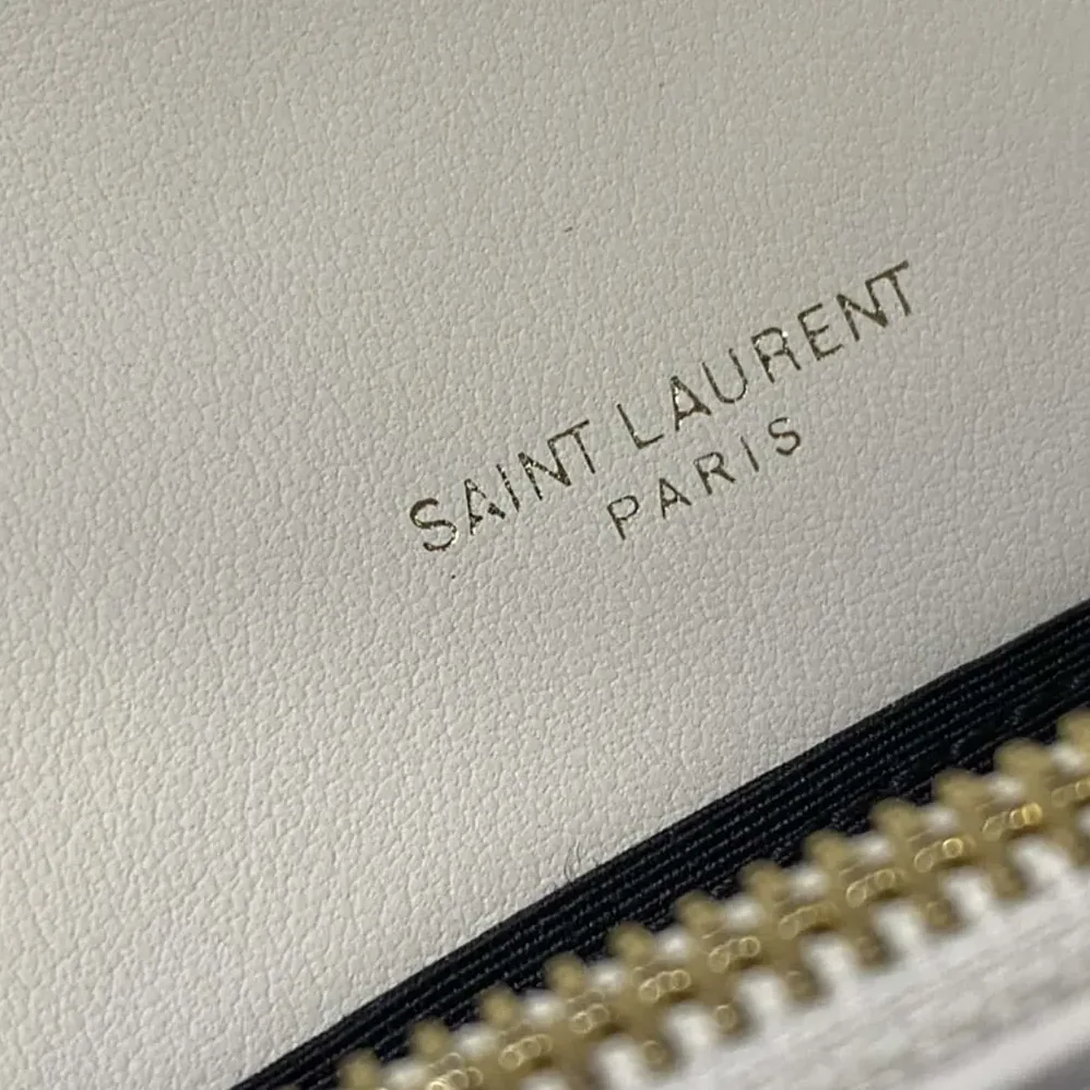 Saint Laurent YSL College Medium in Quilted Leather for Women in White
