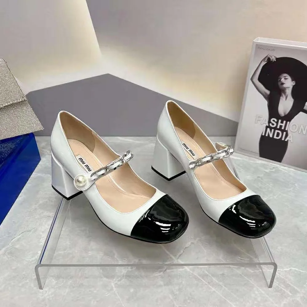 Miu Miu Patent Leather Pumps in 65 mm Heel Height for Women in White Miu Miu Patent Leather Pumps in 65 mm Heel Height for Women in White