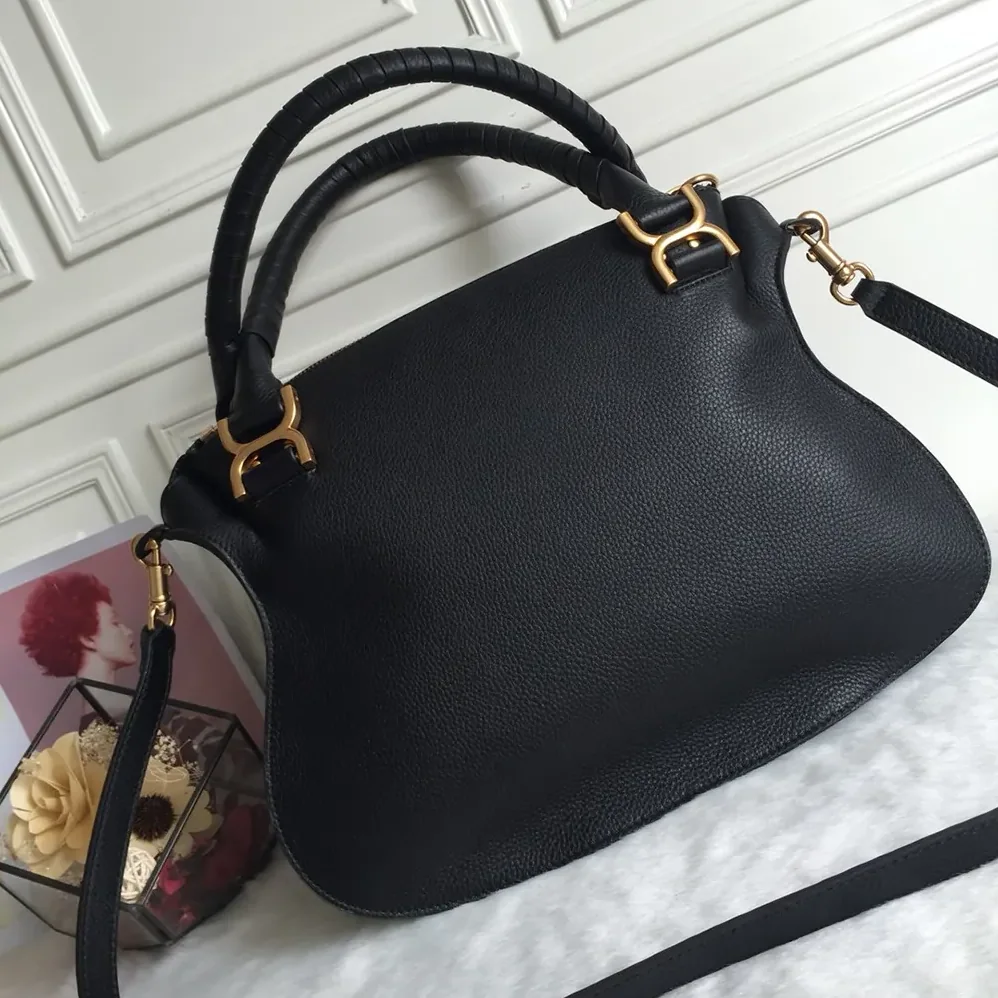 Chloe Marcie Bag in Grained Leather for Women in Black Chloe Marcie Bag in Grained Leather for Women in Black