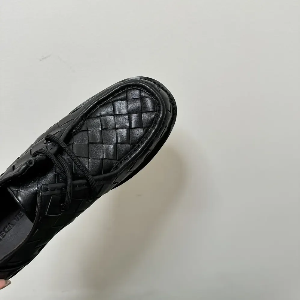 Bottega Veneta Haddock Lace-Up Shoe for Unisex in Black