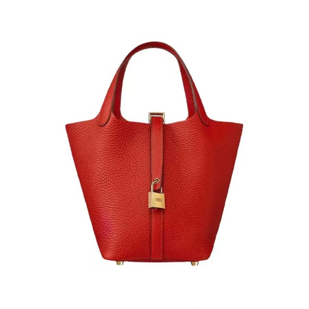 Hermes Picotin Lock 18cm in Clémence leather for Women in Red Hermes Picotin Lock 18cm in Clémence leather for Women in Red
