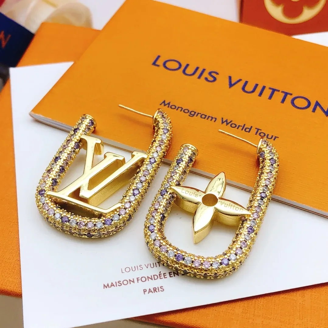 Louis Vuitton Diamond Stud Earrings Gold Louis Vuitton Diamond Stud Earrings Gold