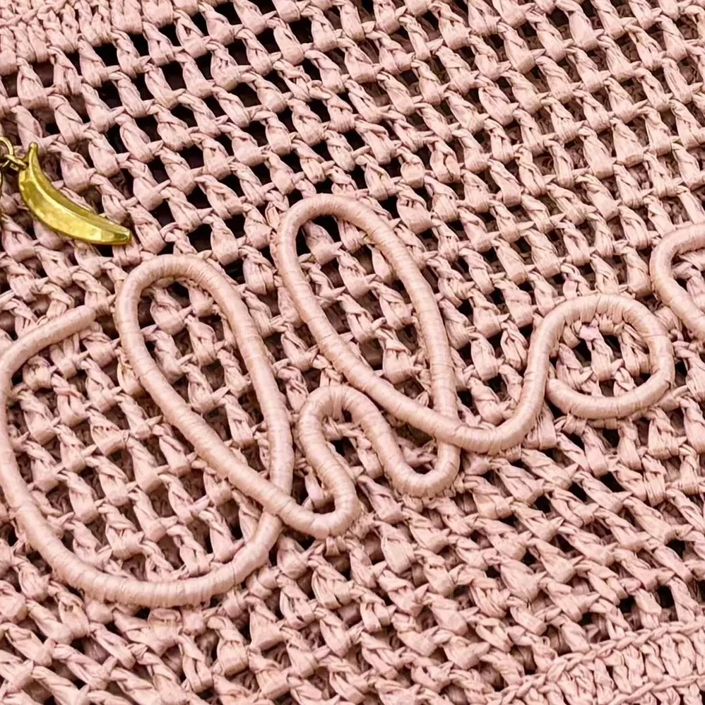 Chloe Small Summer Banana Tote Bag in Raffia for Women in Pink Chloe Small Summer Banana Tote Bag in Raffia for Women in Pink