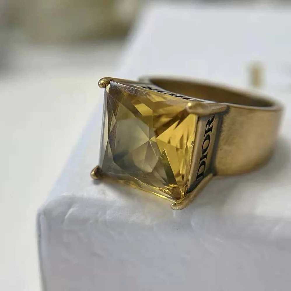Dior Dio(r)evolution Ring Antique Gold for Women in Finish Metal and Citrine