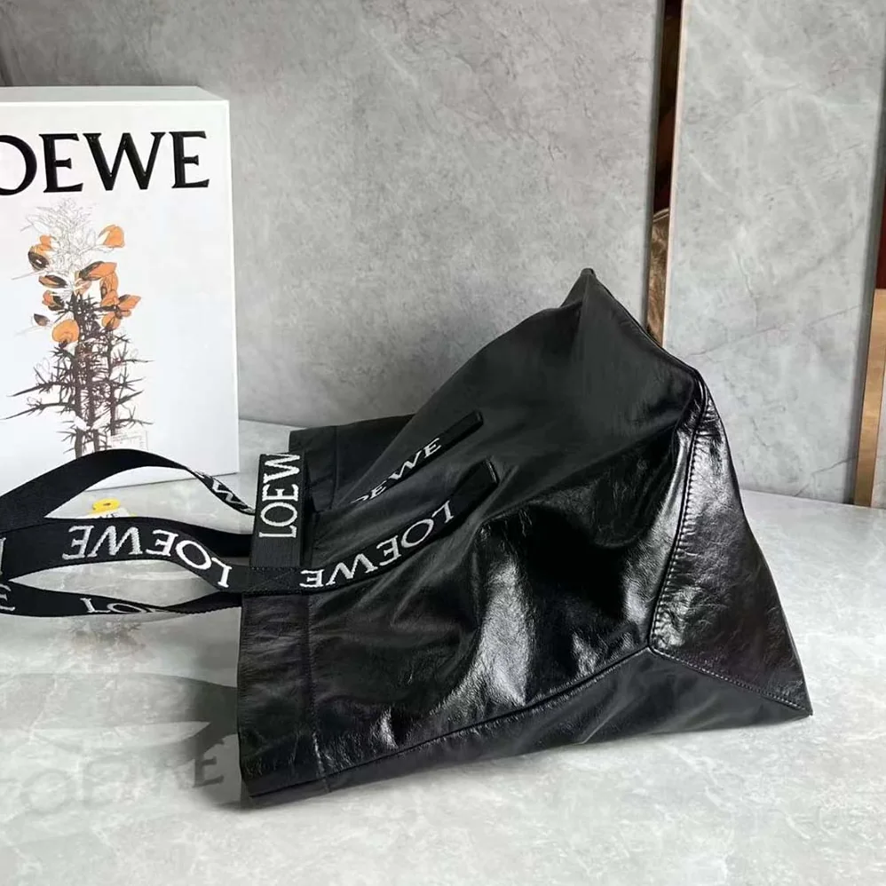 Loewe Fold Shopper in Paper Calfskin for Unisex in Black Loewe Fold Shopper in Paper Calfskin for Unisex in Black