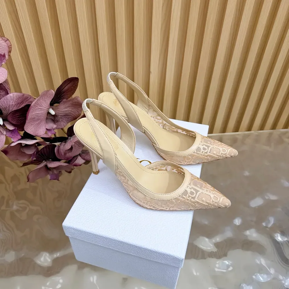 Dior Adiorable Slingback Pump Trench Dior Oblique Embroidered Mesh for Women Dior Adiorable Slingback Pump Trench Dior Oblique Embroidered Mesh for Women